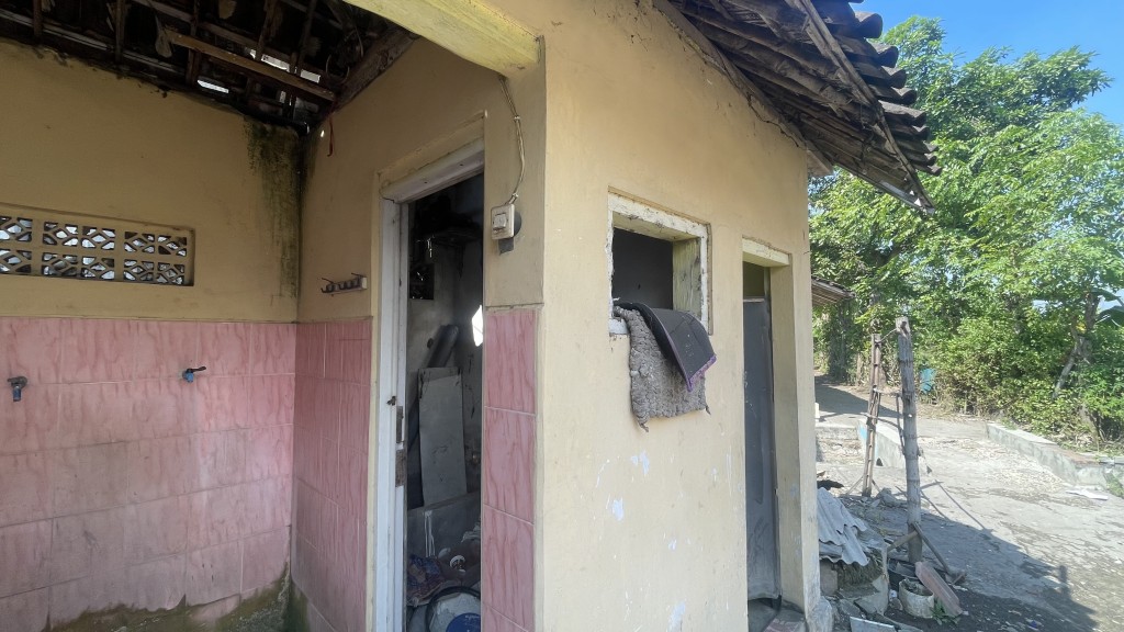 Renovasi kamar mandi